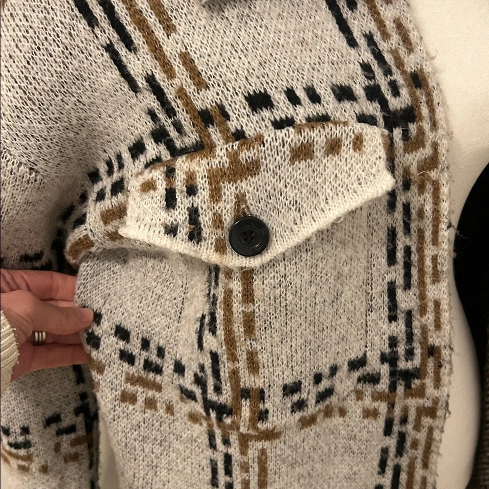 White Gray beige neutral Plaid Women's sweater Coat - Picture 5 of 11